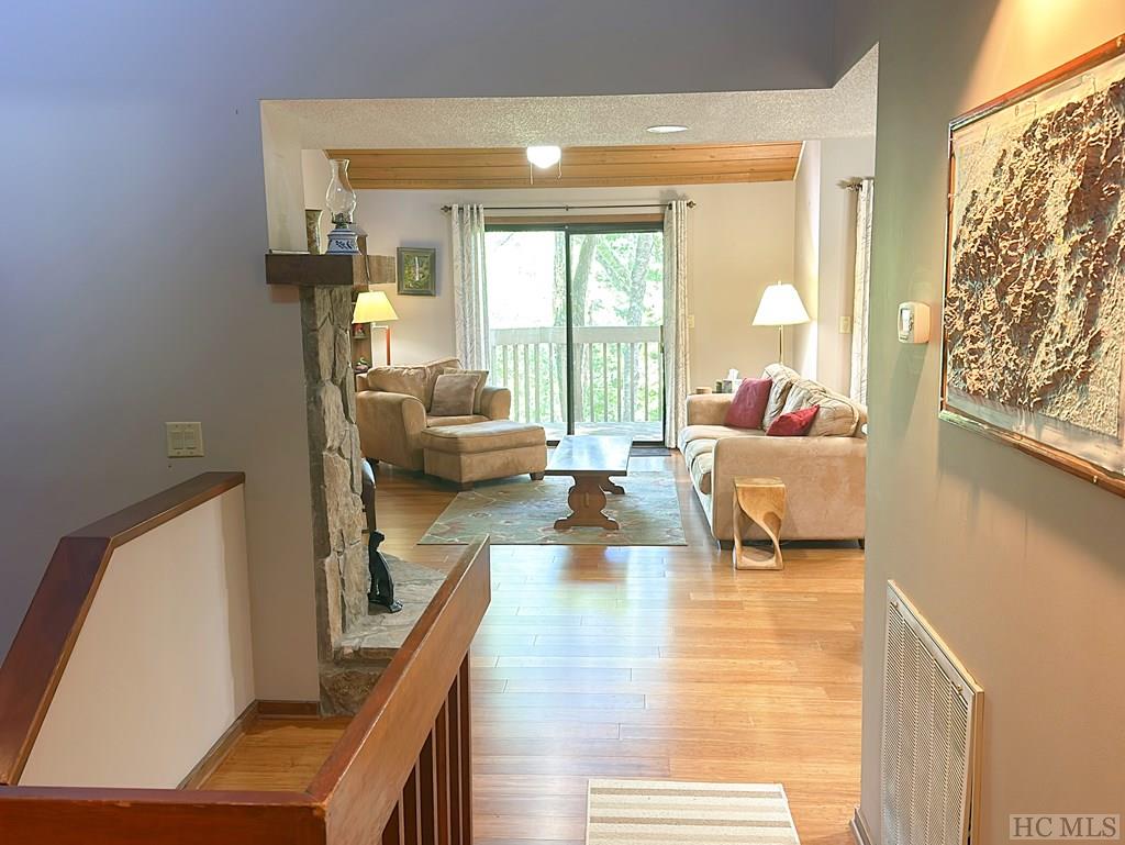 109 Emerald Ridge Road, Unit 41 Sapphire, NC 28774 - Photo 4 of 45 Gallery Image 4