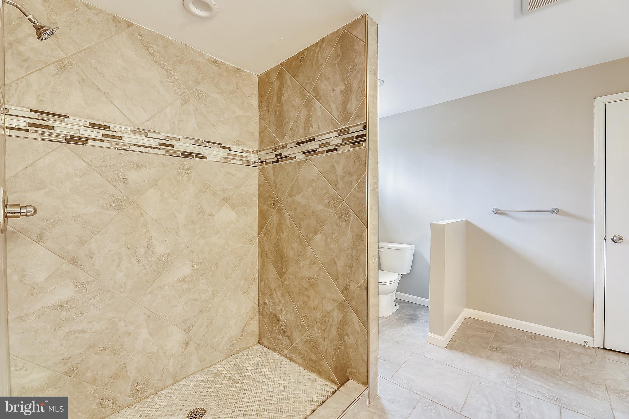 3811 Gull Road Temple Hills, MD 20748 - Photo 3 of 31 Bathroom 1