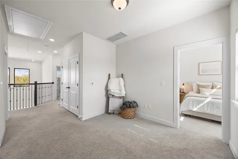 a view of livingroom with furniture