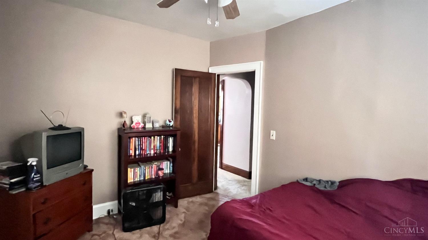 4931 Ralph Avenue Cincinnati, OH 45238 - Photo 17 of 40 Gallery Image 17