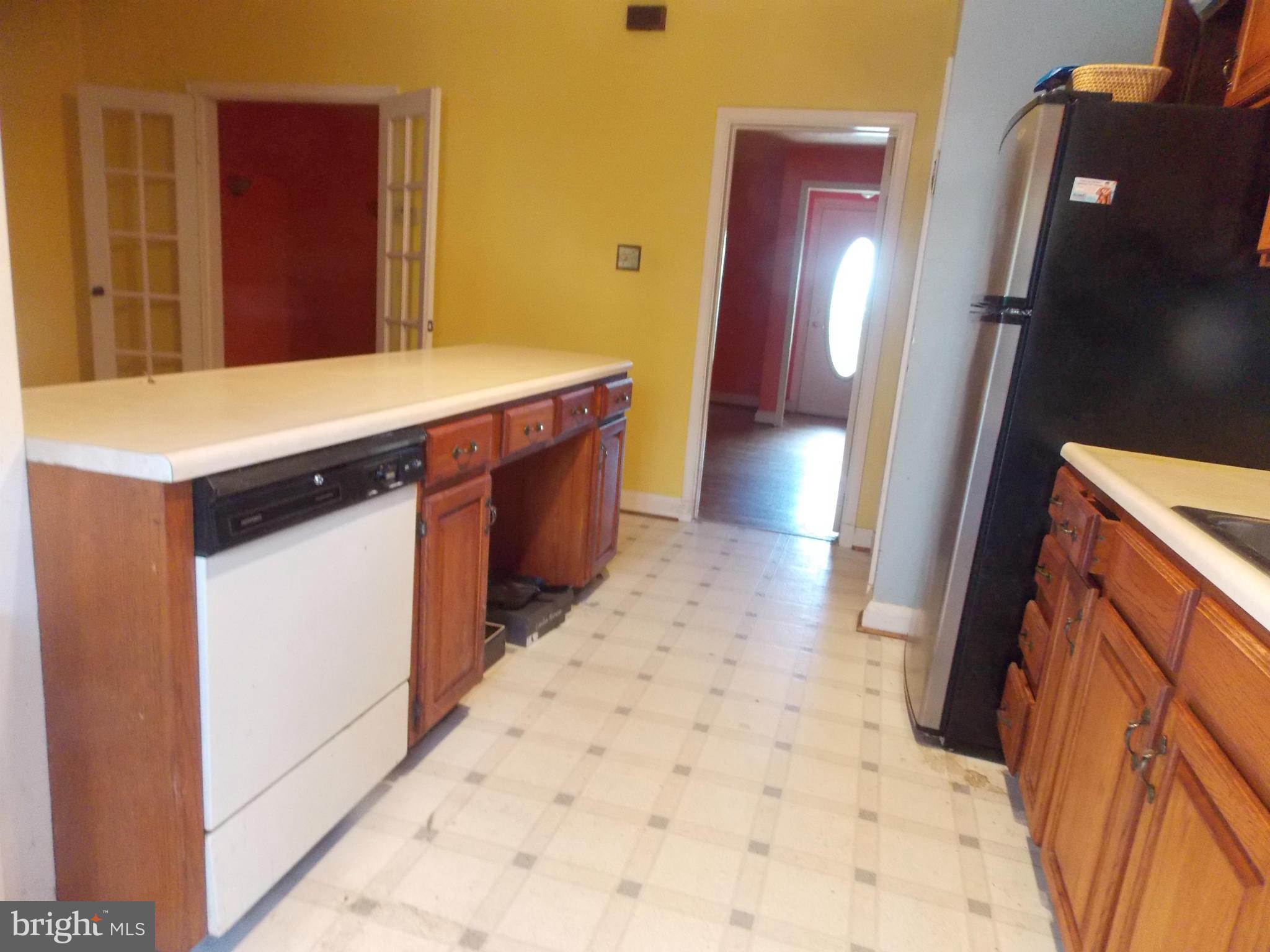 1636 Roundhill Road Baltimore, MD 21218 - Photo 2 of 7 Kitchen