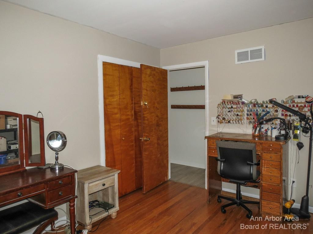 9165 Jackson Road Dexter, MI 48130 - Photo 17 of 34 Photo 17