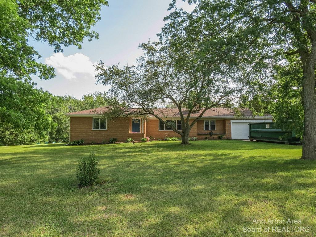 9165 Jackson Road Dexter, MI 48130 - Photo 3 of 34 Photo 3