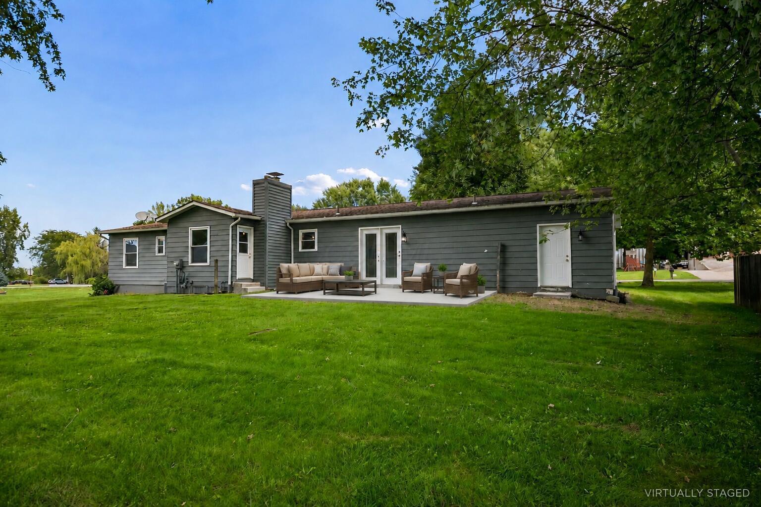 417 Forward Pass Road Southwest Pataskala, OH 43062 - Photo 37 of 53 large concrete patio