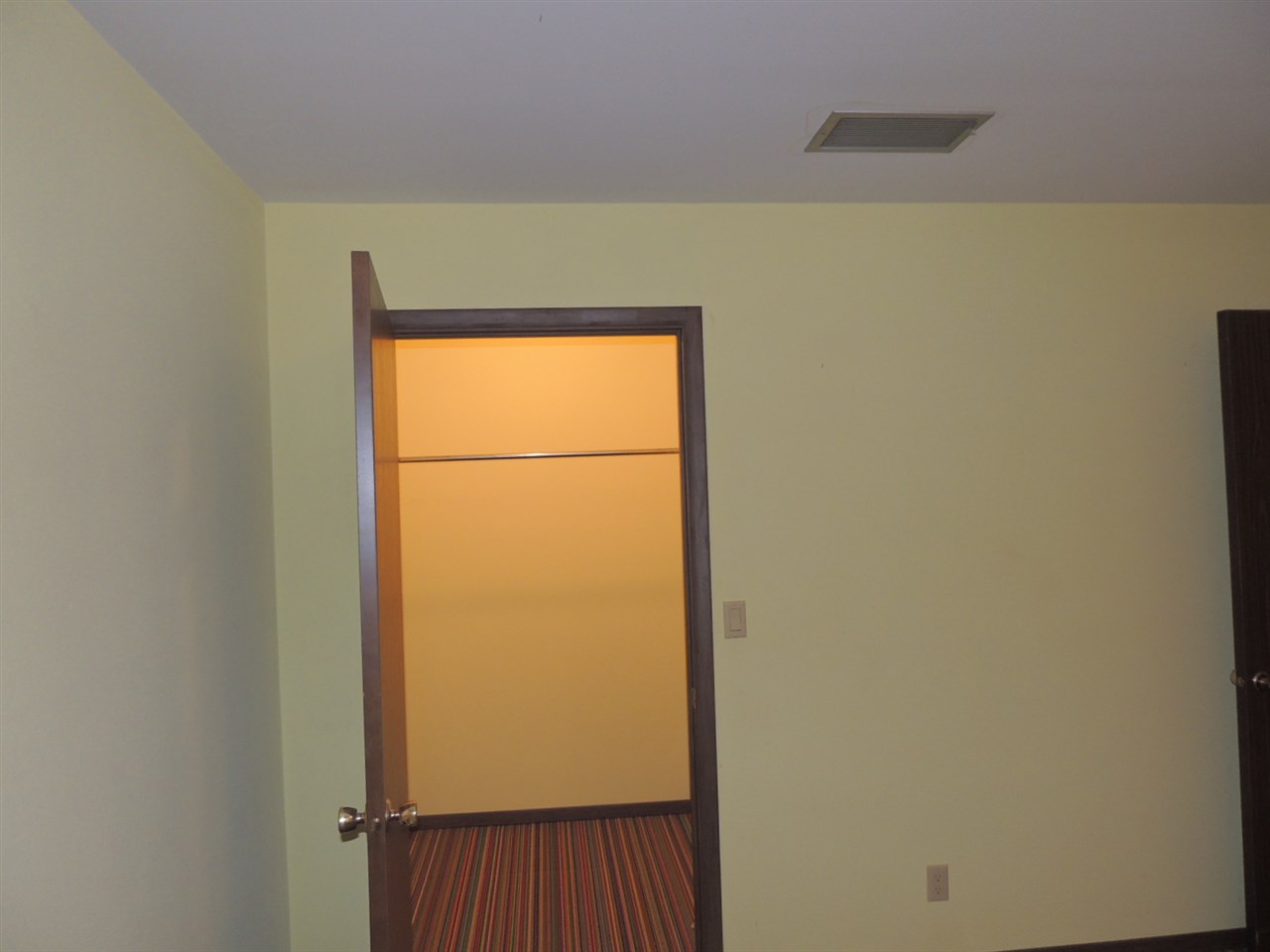 8344 South Schroeder Road Clinton, WI 53525 - Photo 7 of 25 a small room with a window