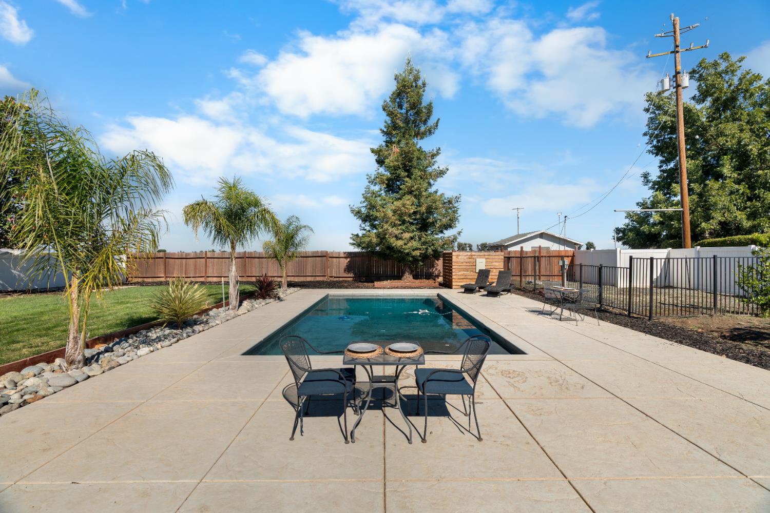 6539 East Peltier Road Acampo, CA 95220 - Photo 24 of 70 a view of outdoor space yard and patio