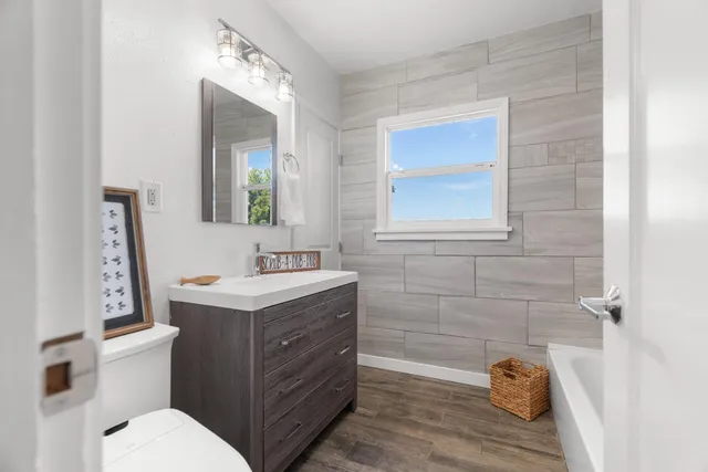 $1,499,000 | 6539 East Peltier Road, Acampo, CA 95220