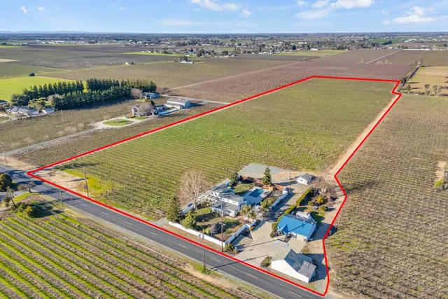 $1,499,000 | 6539 East Peltier Road, Acampo, CA 95220