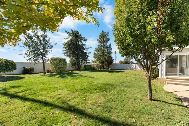 a view of a house with entertaining space