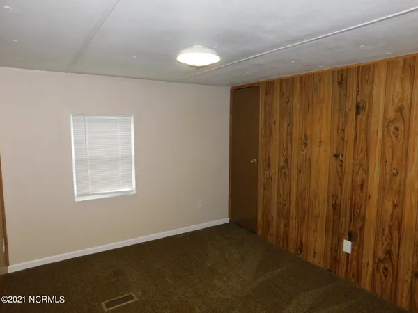 $1,105 | 112 Longleaf Street, Newport, NC 28570