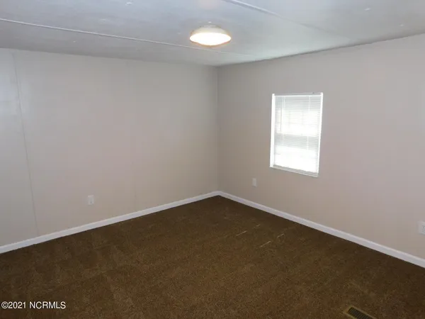 $1,105 | 112 Longleaf Street, Newport, NC 28570