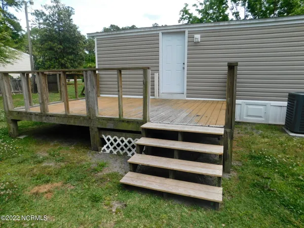 $1,105 | 112 Longleaf Street, Newport, NC 28570