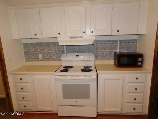 $1,105 | 112 Longleaf Street, Newport, NC 28570