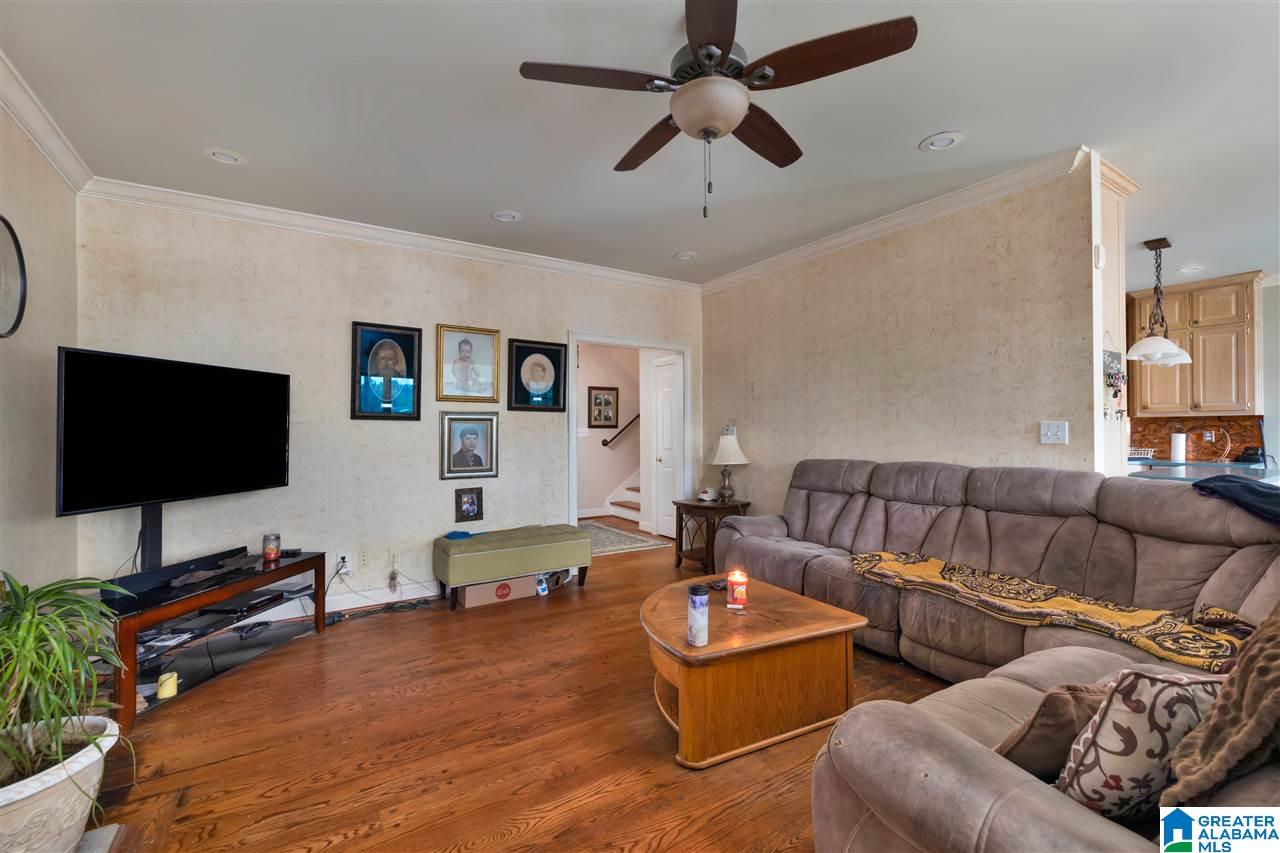 104 Sunset Strip Oneonta, AL 35121 - Photo 6 of 50