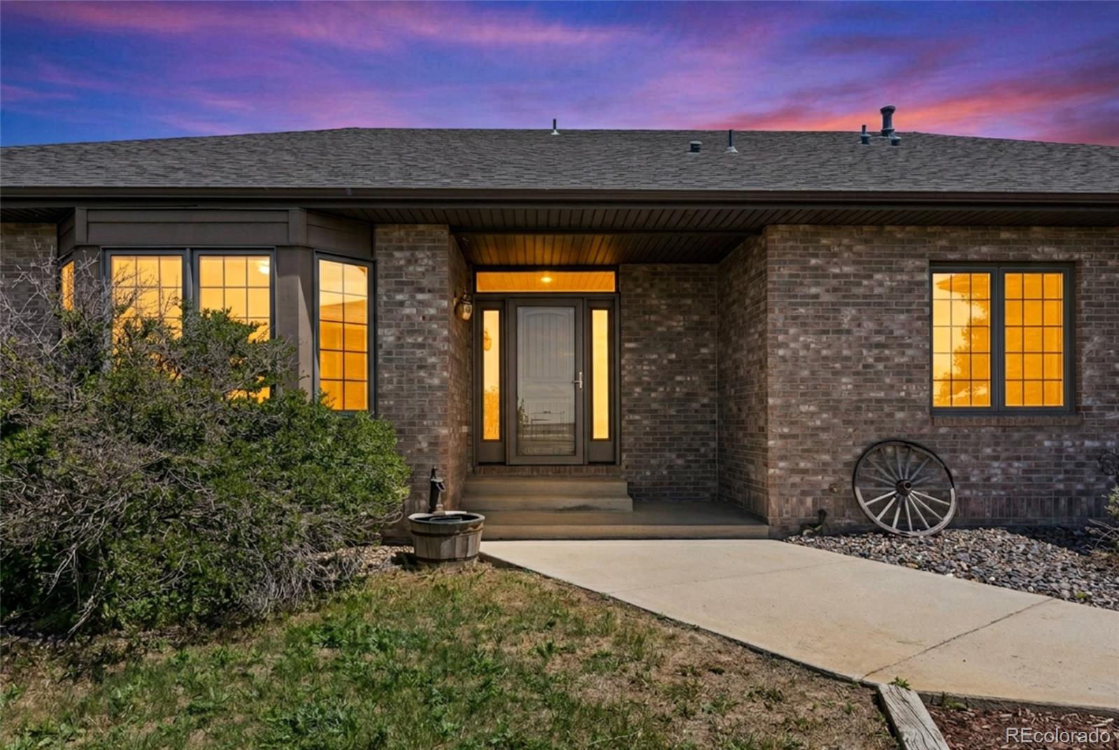 1050 South Manila Road Bennett, CO 80102 - Photo 3 of 50