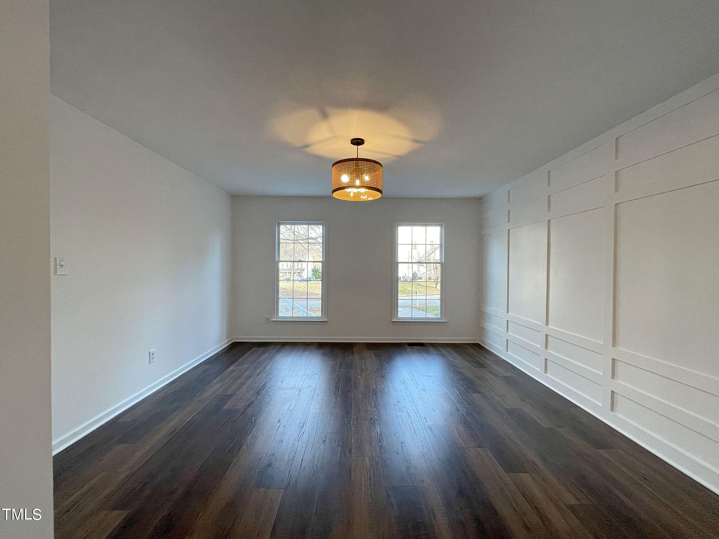 425 Maylands Avenue Raleigh, NC 27615 - Photo 21 of 36 20231209_201607863_iOS