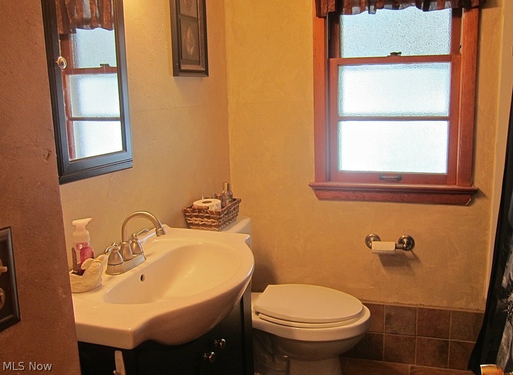 30764 Clarmont Road Willowick, OH 44095 - Photo 8 of 15
