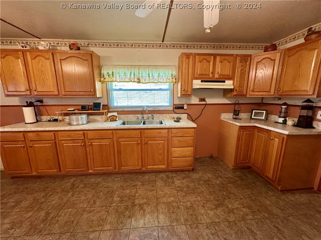573 Church Hill Road Seth, WV 25181 - Photo 8 of 32 Gallery Image 8