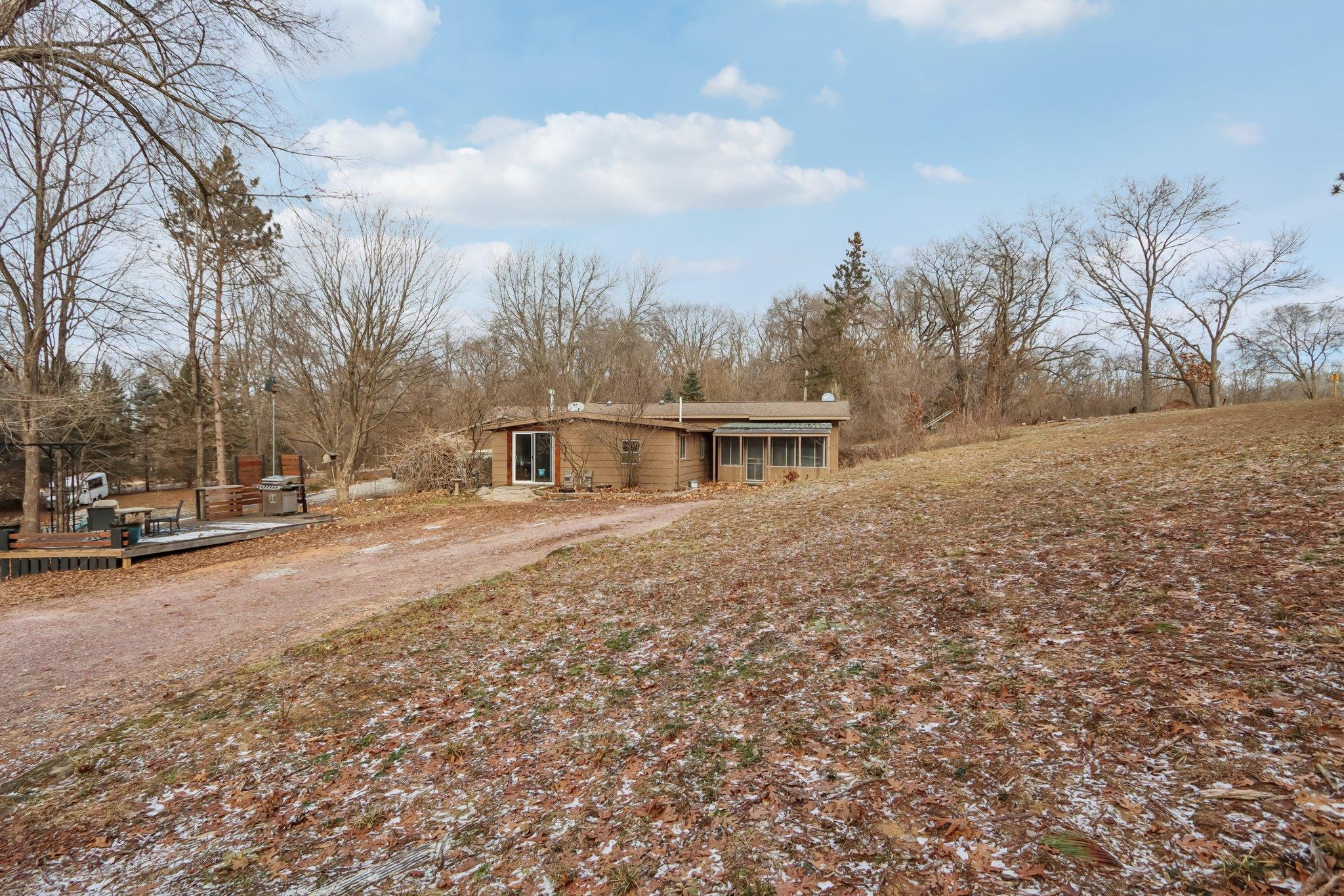 N6744 Blackhawk Road Portage, WI 53901 - Photo 6 of 33