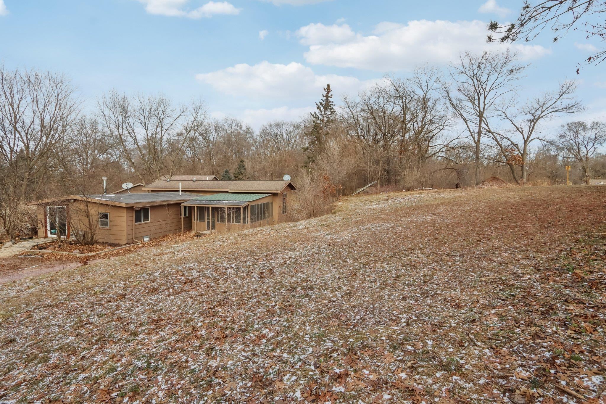 N6744 Blackhawk Road Portage, WI 53901 - Photo 7 of 33