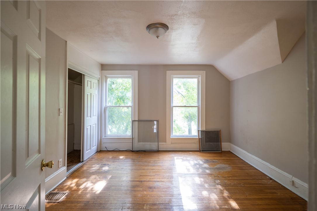 3661 Bosworth Road Cleveland, OH 44111 - Photo 23 of 27 Gallery Image 23