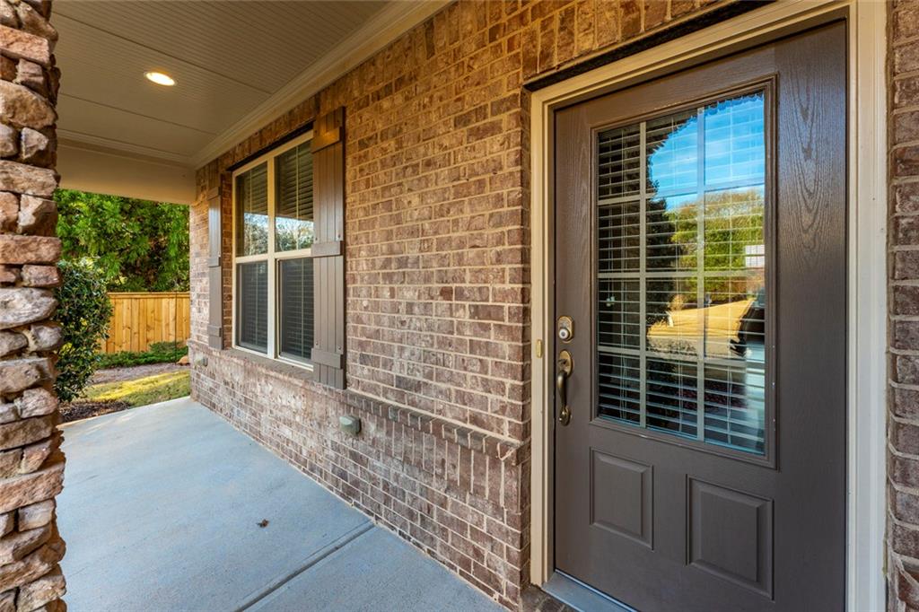 624 East Hampton Place Canton, GA 30115 - Photo 4 of 37