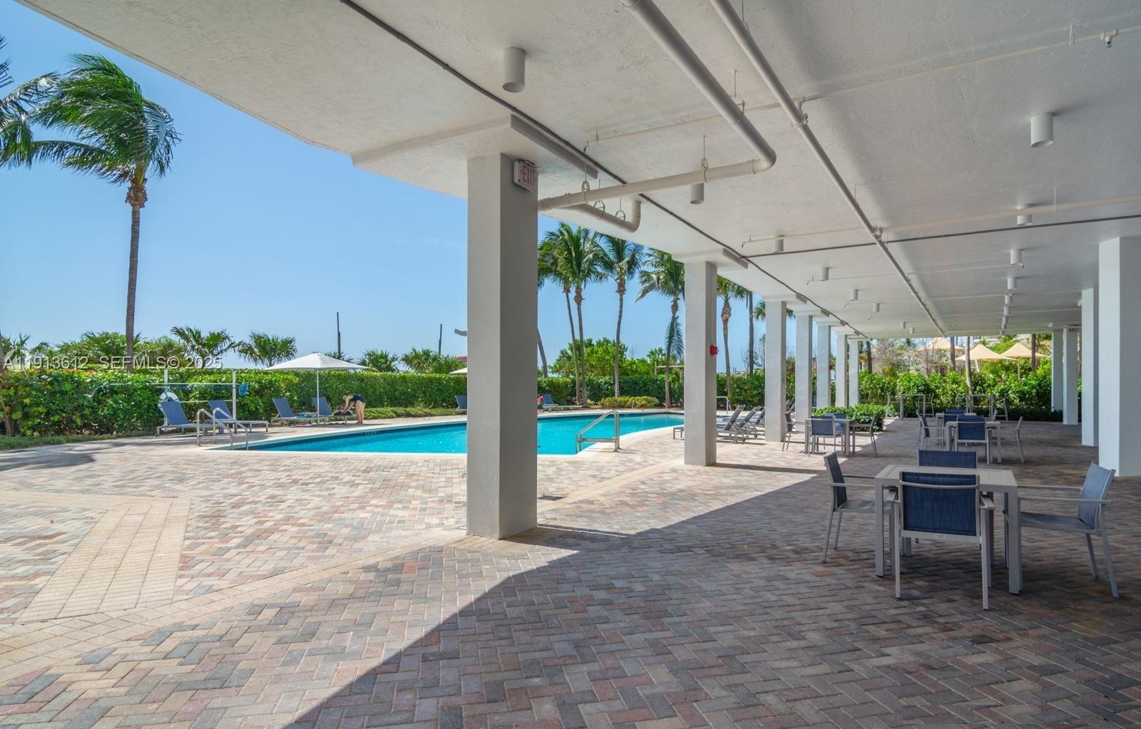 6515 Collins Avenue, Unit 1007 Miami Beach, FL 33141 - Photo 16 of 31