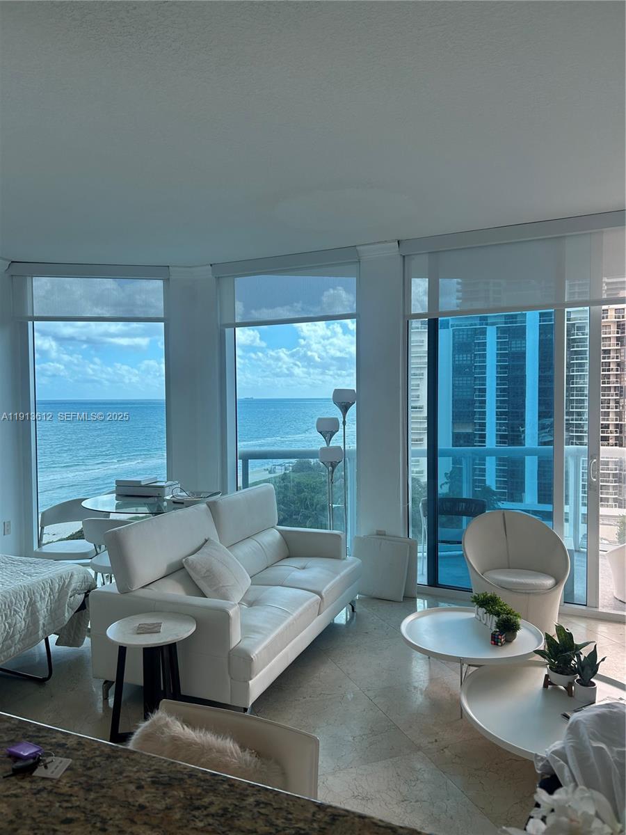 6515 Collins Avenue, Unit 1007 Miami Beach, FL 33141 - Photo 3 of 31