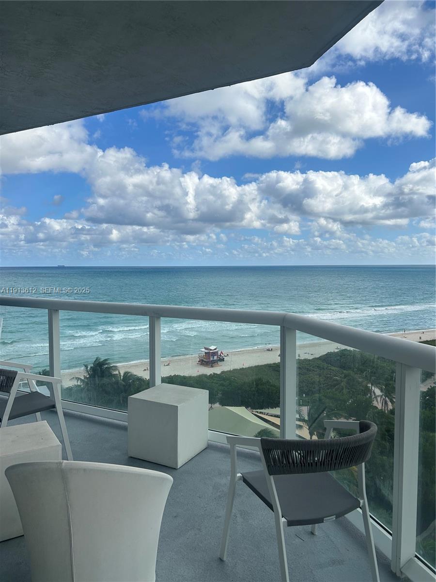 6515 Collins Avenue, Unit 1007 Miami Beach, FL 33141 - Photo 7 of 31