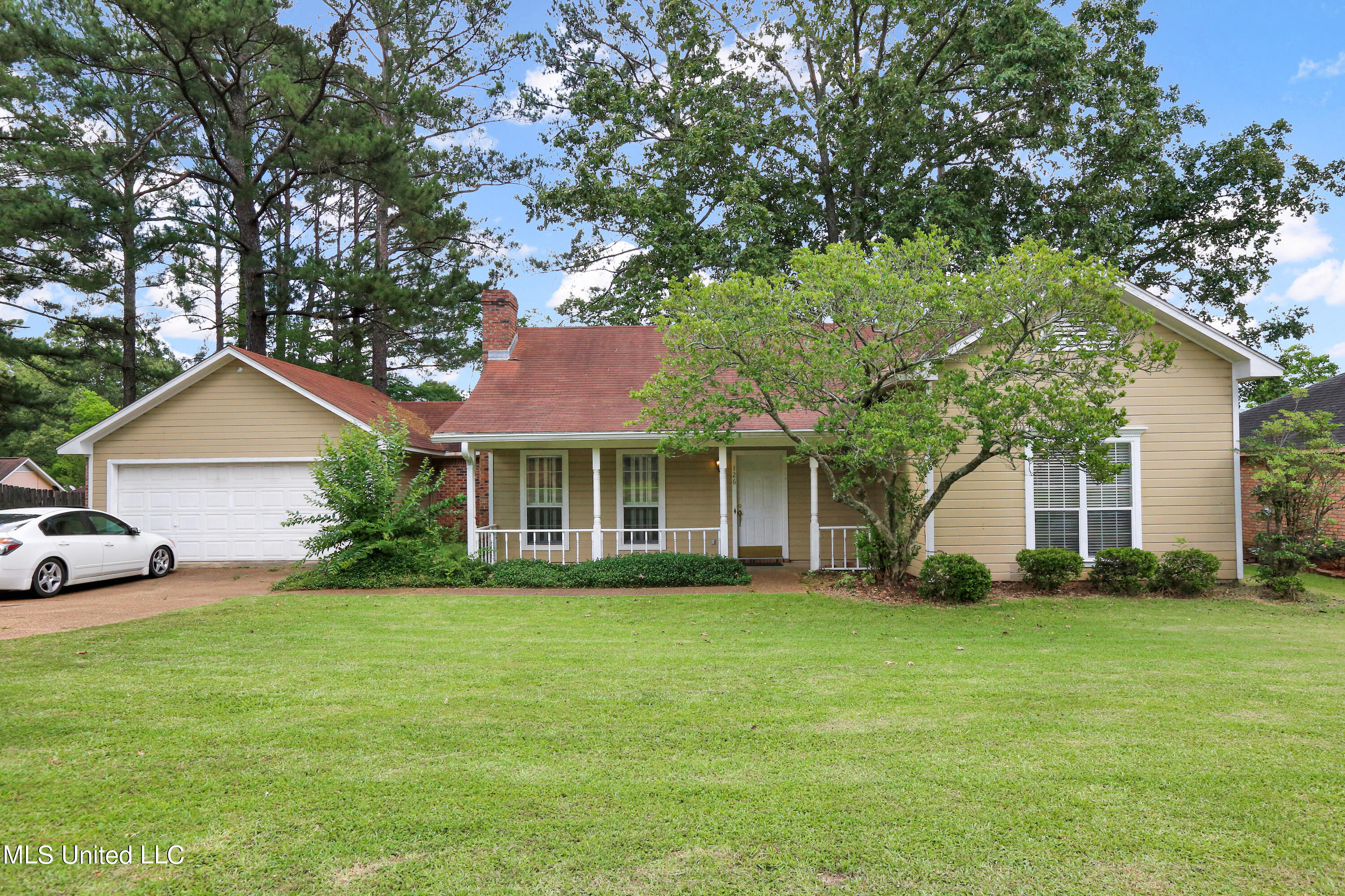 126 Lake Dockery Road Byram, MS 39272 - Photo 1 of 28 126 Lake Dockery Dr - BB - 1