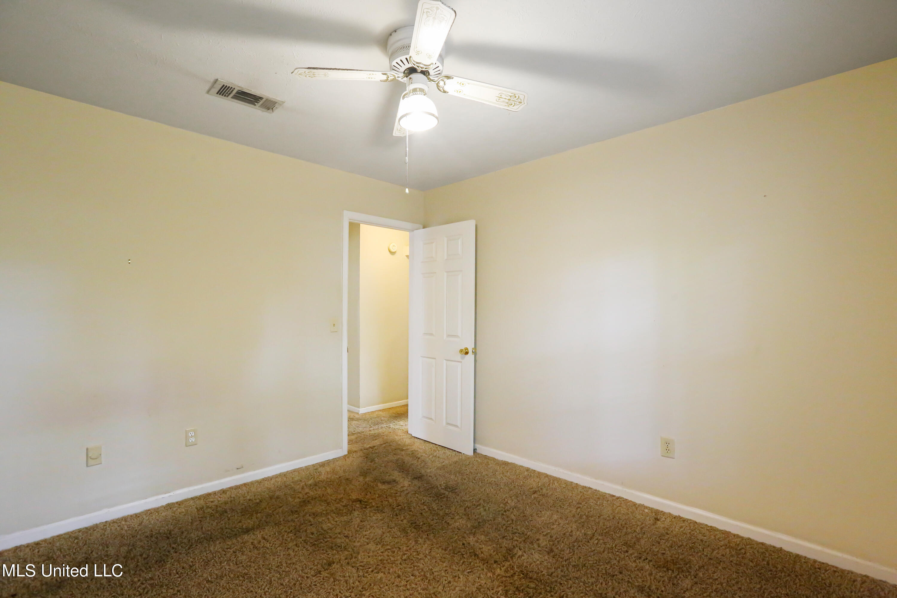 126 Lake Dockery Road Byram, MS 39272 - Photo 23 of 28 126 Lake Dockery Dr - BB - 23