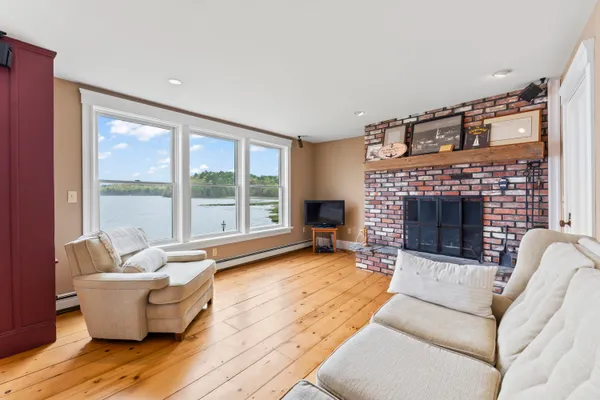 $1,495,000 | 15 Church Lane, Phippsburg, ME 04562