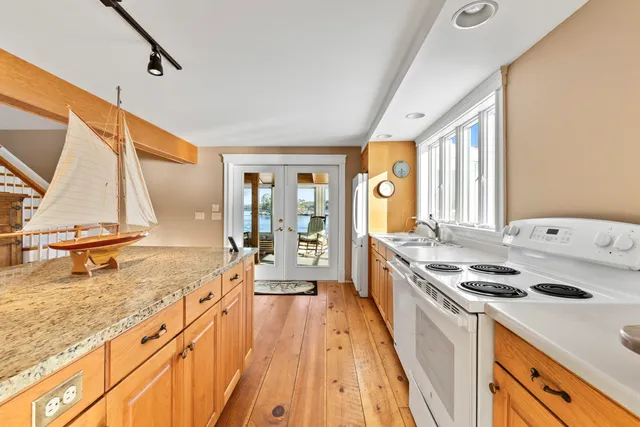 $1,495,000 | 15 Church Lane, Phippsburg, ME 04562