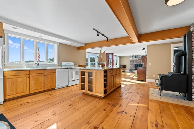 $1,495,000 | 15 Church Lane, Phippsburg, ME 04562