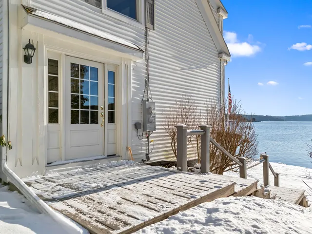 $1,495,000 | 15 Church Lane, Phippsburg, ME 04562