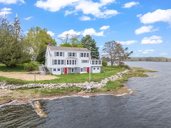 $1,495,000 | 15 Church Lane, Phippsburg, ME 04562