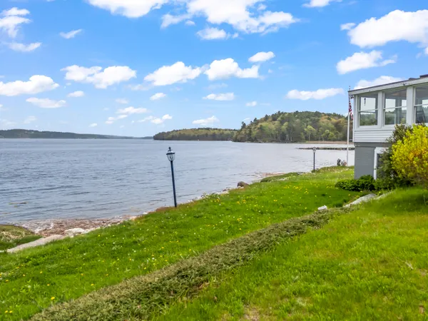 $1,495,000 | 15 Church Lane, Phippsburg, ME 04562