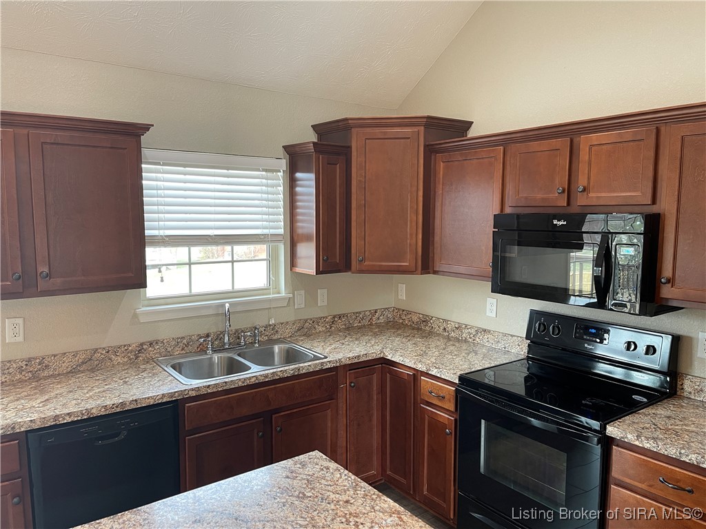 3006 Zachary Trail Georgetown, IN 47122 - Photo 11 of 47