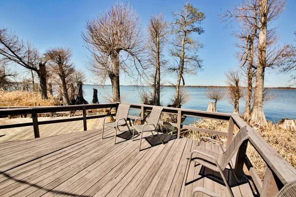 $500,000 | 1225 Lake Drive, Hornbeak, TN 38232
