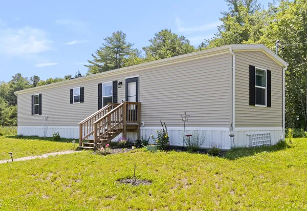$339,500 | 28 Wardtown Road, Freeport, ME 04032