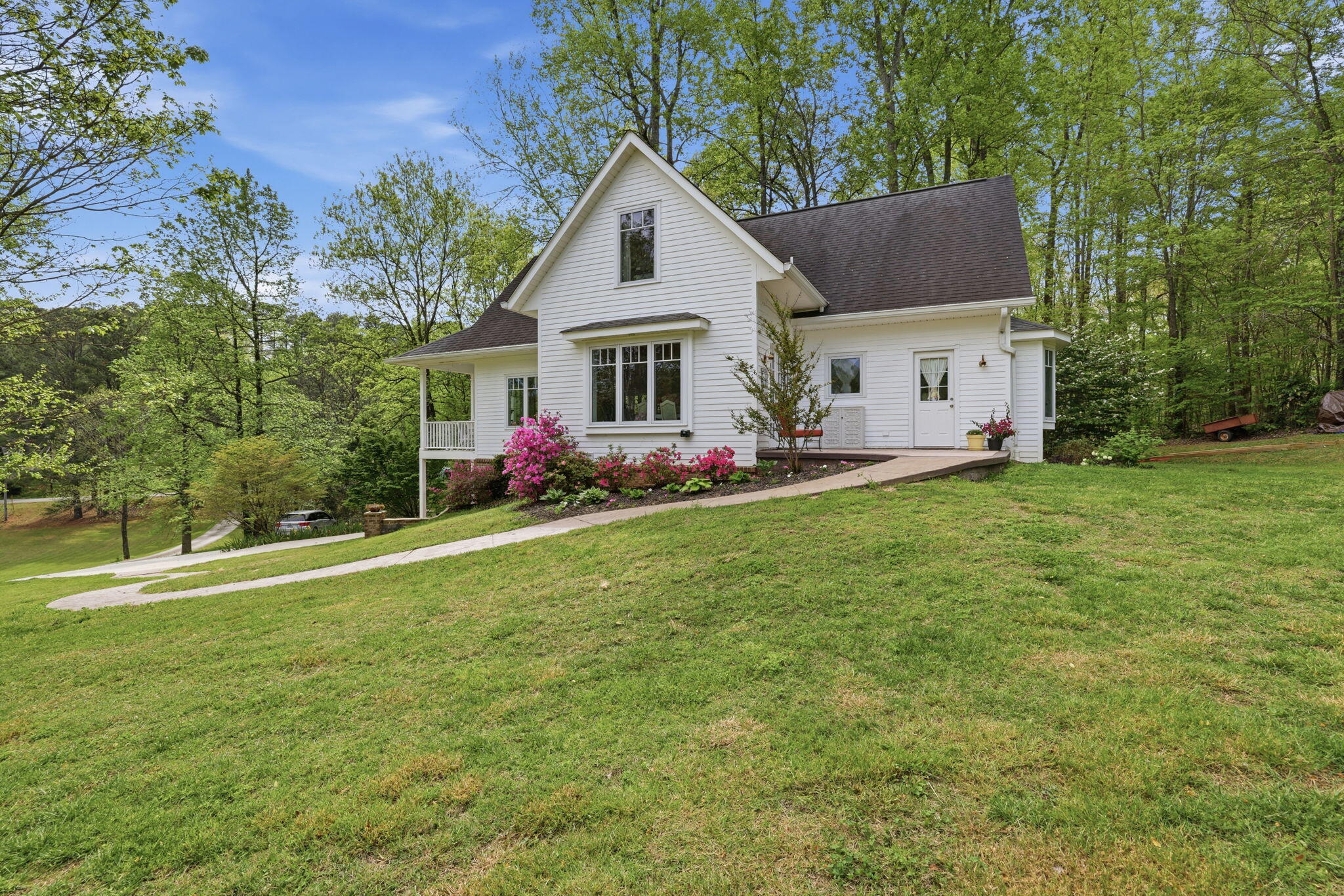 5129 Silver Lane Apison, TN 37302 - Photo 1 of 40 6-web-or-mls-5129-silver-ln