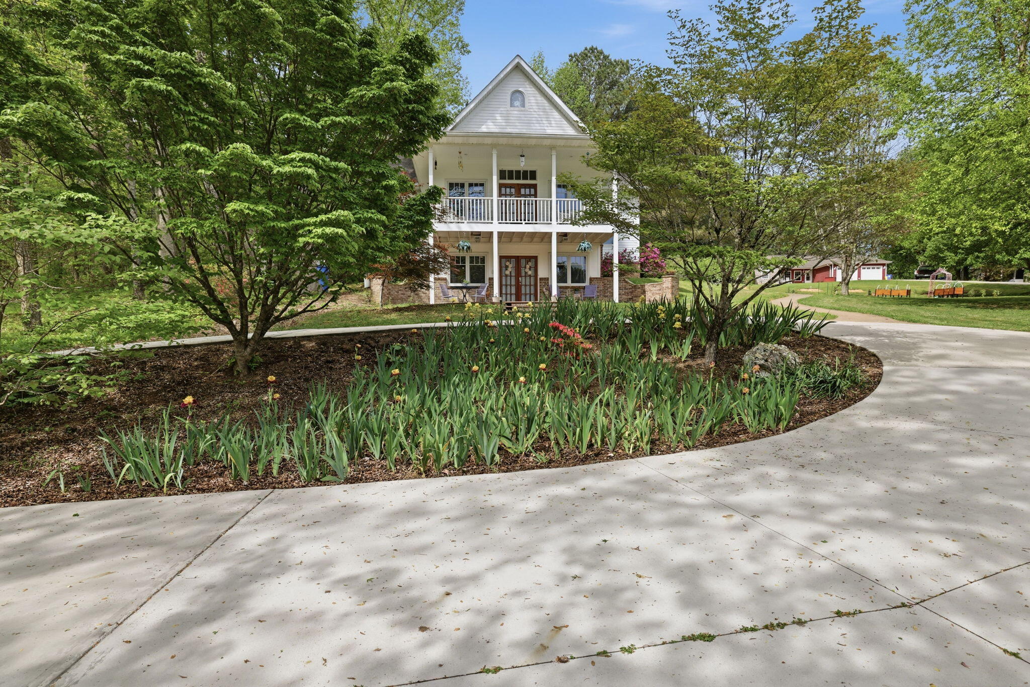 5129 Silver Lane Apison, TN 37302 - Photo 2 of 40 1-web-or-mls-5129-silver-ln