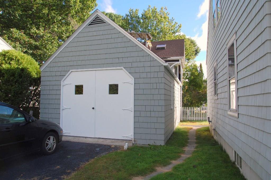 97 Spring Street Brunswick, ME 04011 - Photo 3 of 22 Photo