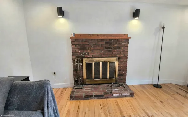$749,999 | 154 Dudley Oxford Road, Dudley, MA 01571
