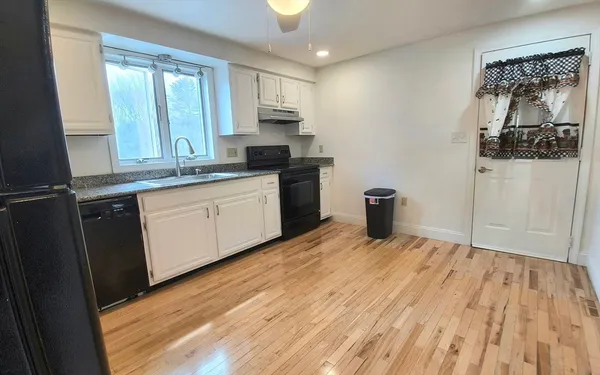 $749,999 | 154 Dudley Oxford Road, Dudley, MA 01571