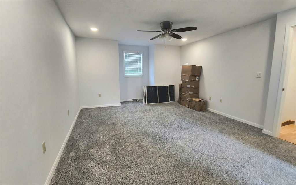 154 Dudley Oxford Road Dudley, MA 01571 - Photo 23 of 42