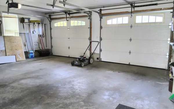 $749,999 | 154 Dudley Oxford Road, Dudley, MA 01571