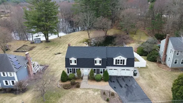 $749,999 | 154 Dudley Oxford Road, Dudley, MA 01571