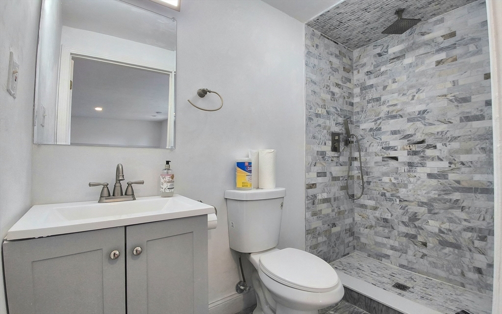 154 Dudley Oxford Road Dudley, MA 01571 - Photo 35 of 42