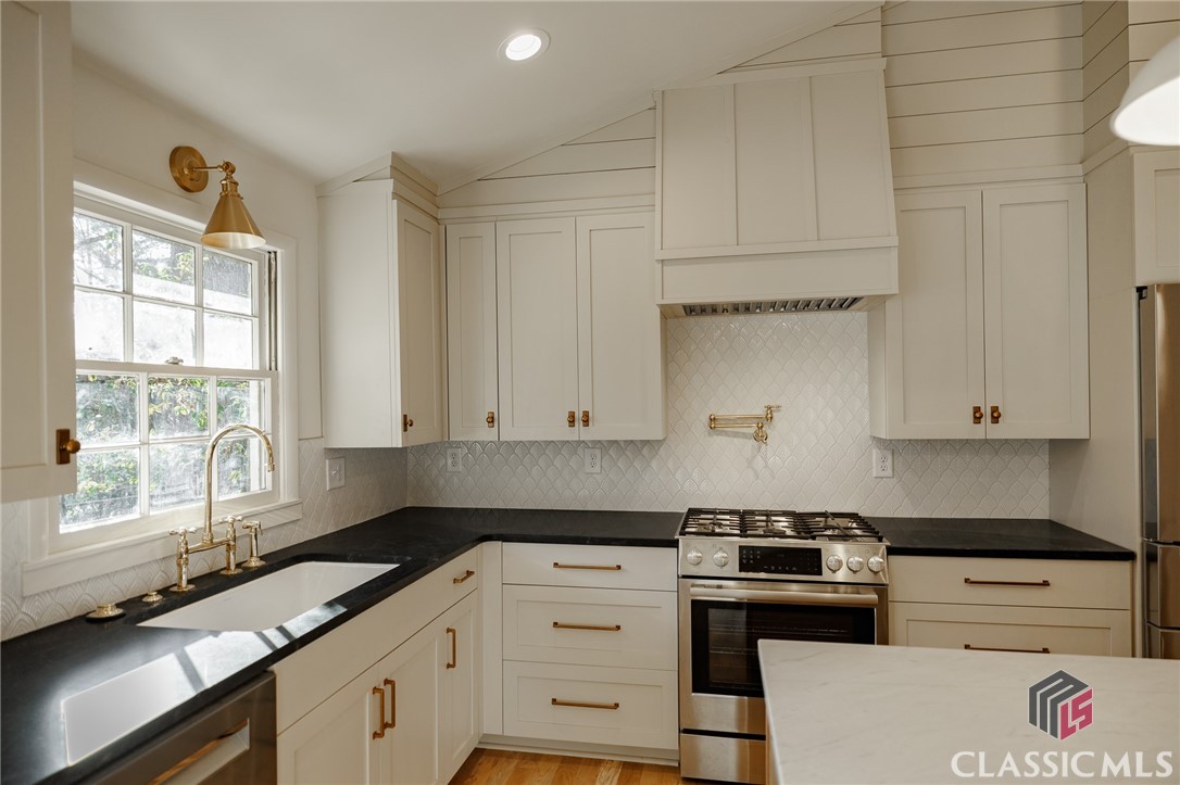 293 Davis Street Athens, GA 30606 - Photo 8 of 50 Gallery Image 8